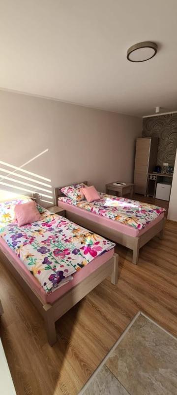 Pod Kogucikiem Lejlighedshotel Krzyzanowice Eksteriør billede