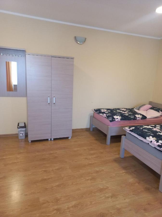 Pod Kogucikiem Lejlighedshotel Krzyzanowice Eksteriør billede